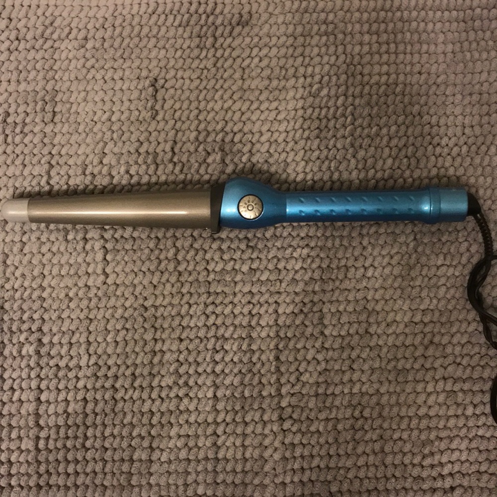 BaBylissPRO Nano Titanium curling wand
